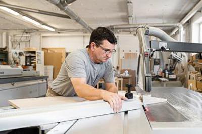 Möbel aus Massivholz